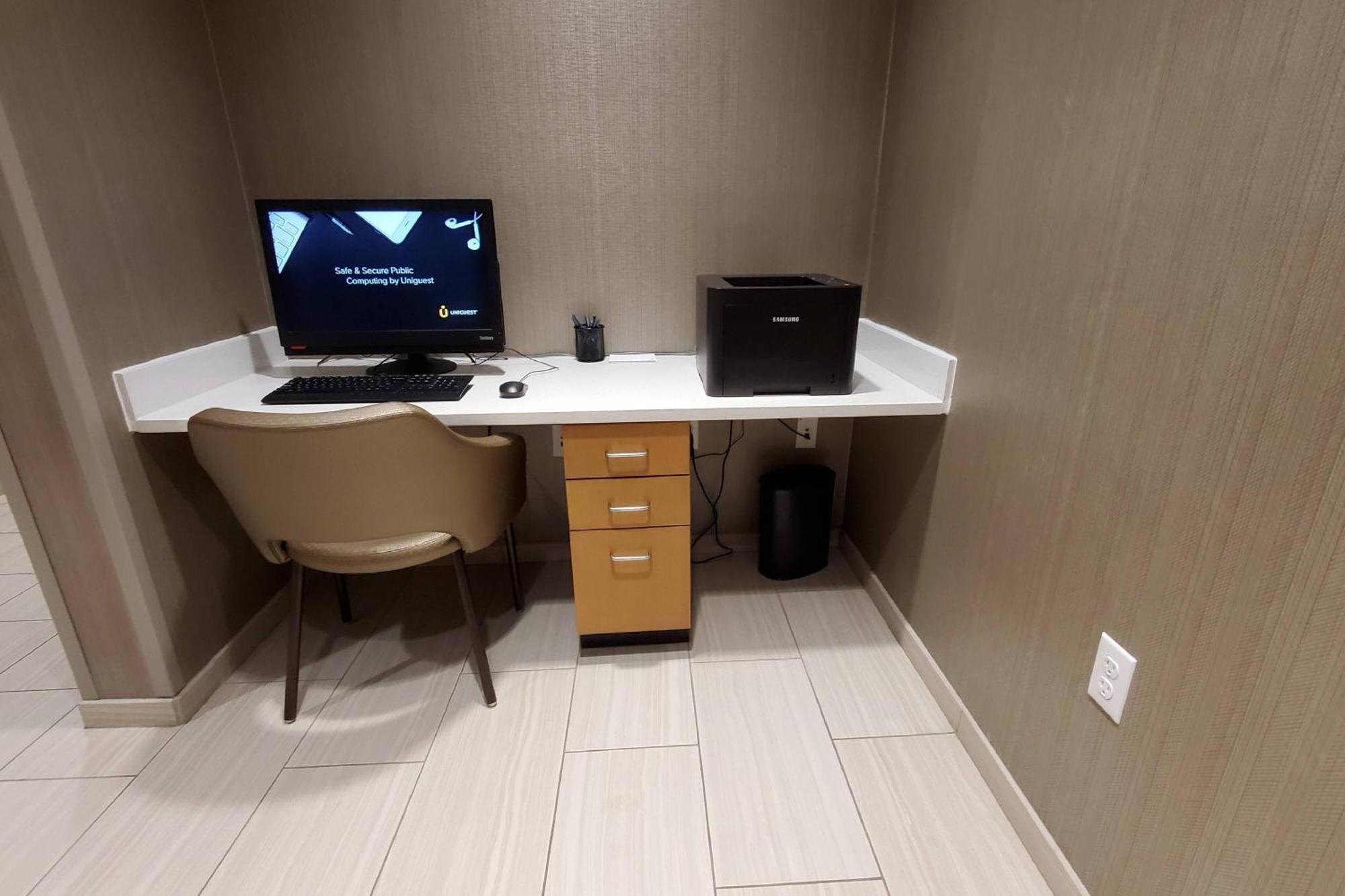Springhill Suites By Marriott Columbia Exterior photo